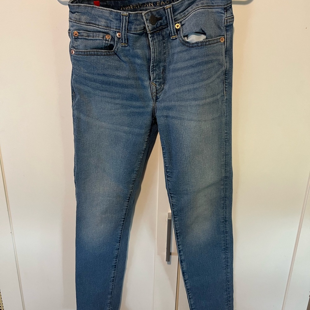 American Eagle Outfitters Men's Light Blue Skinny Jeans Size 28/28